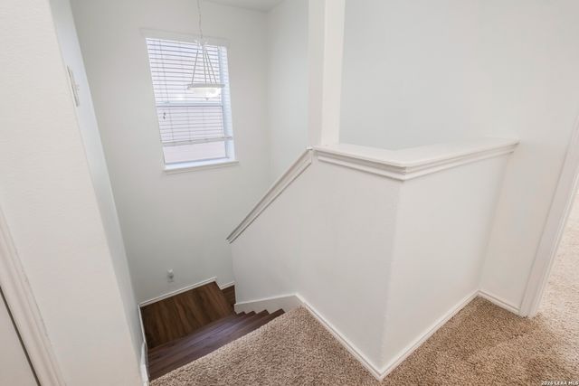 309 Hummingbird Dr, New Braunfels, TX 78130