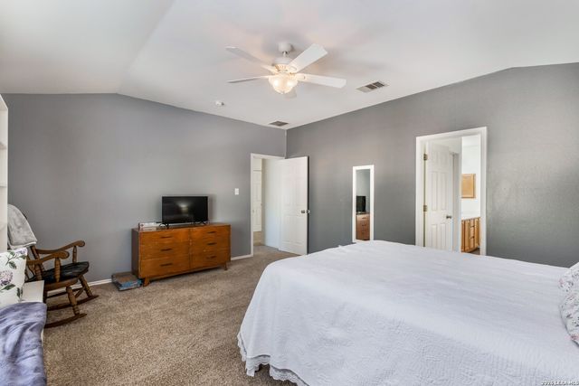 309 Hummingbird Dr, New Braunfels, TX 78130