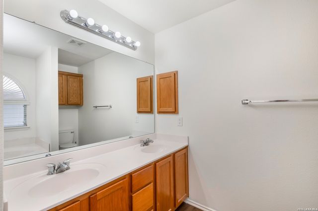 309 Hummingbird Dr, New Braunfels, TX 78130