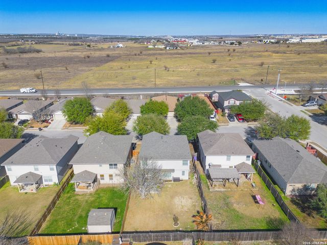 309 Hummingbird Dr, New Braunfels, TX 78130