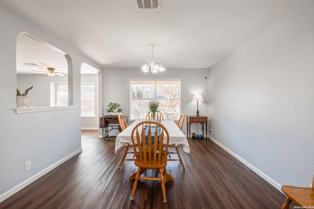 309 Hummingbird Dr, New Braunfels, TX 78130