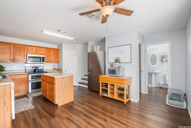 309 Hummingbird Dr, New Braunfels, TX 78130