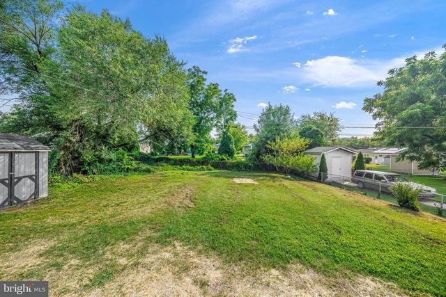 7505 LIBERTY RD, Baltimore, MD 21207