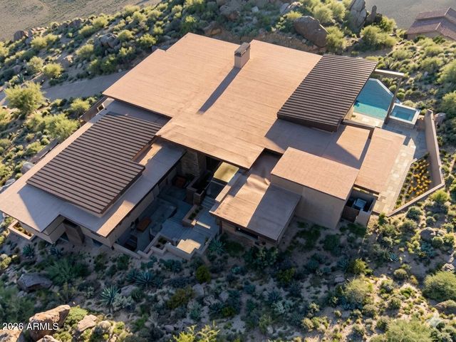 10101 E CAVEDALE Drive, Scottsdale, AZ 85262