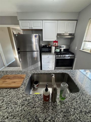 28311 Roy Street, St. Clair Shores, MI 48081