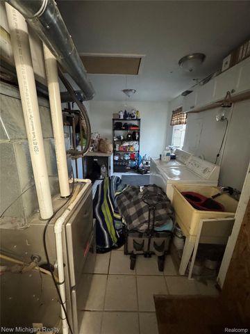 28311 Roy Street, St. Clair Shores, MI 48081