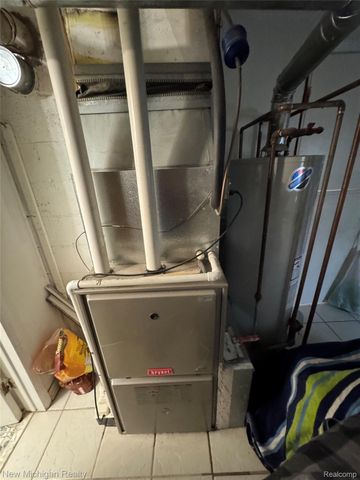 28311 Roy Street, St. Clair Shores, MI 48081