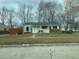28311 Roy Street, St. Clair Shores, MI 48081