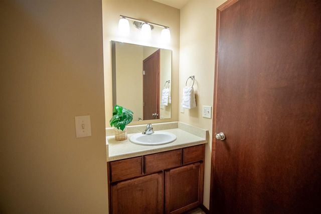 324 White Tail Drive, Sun Prairie, WI 53590