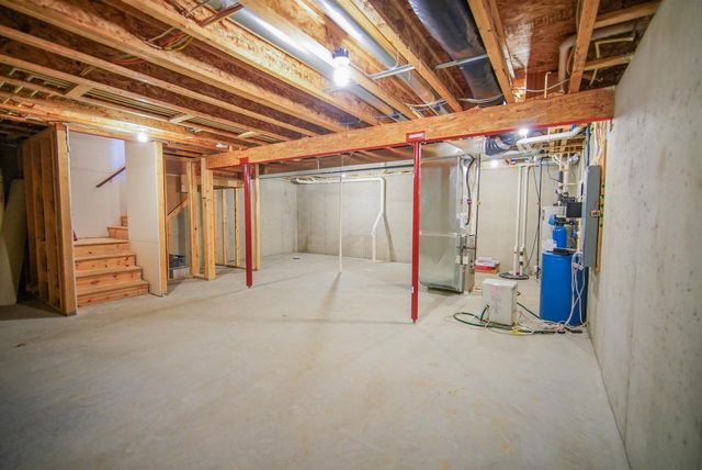 324 White Tail Drive, Sun Prairie, WI 53590