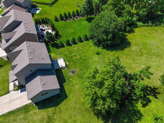 324 White Tail Drive, Sun Prairie, WI 53590