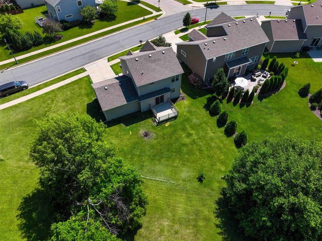 324 White Tail Drive, Sun Prairie, WI 53590