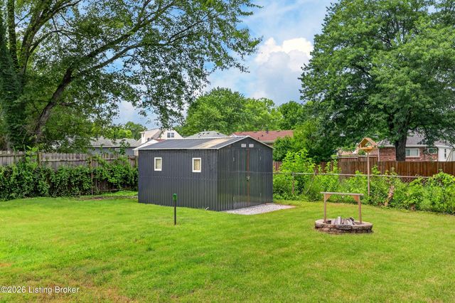 9813 Scarborough Ave, Louisville, KY 40272