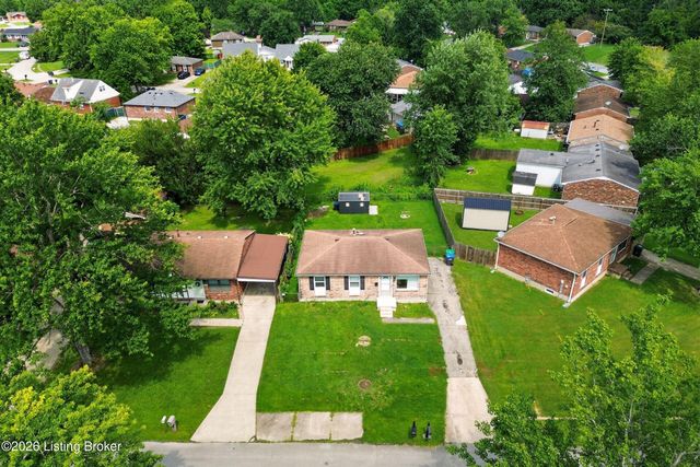 9813 Scarborough Ave, Louisville, KY 40272