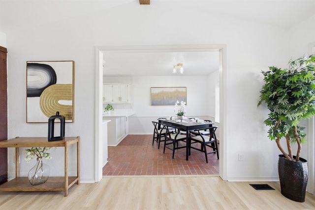 900 Woodbury Drive, Edmond, OK 73034