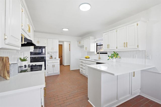 900 Woodbury Drive, Edmond, OK 73034