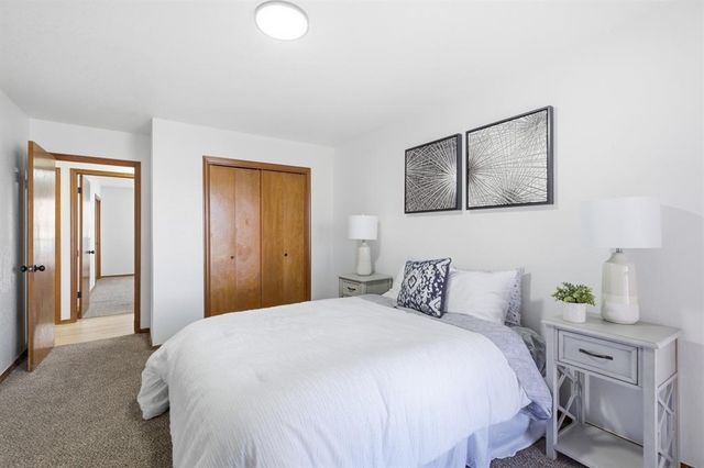 900 Woodbury Drive, Edmond, OK 73034