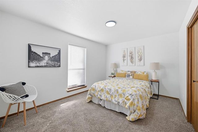 900 Woodbury Drive, Edmond, OK 73034