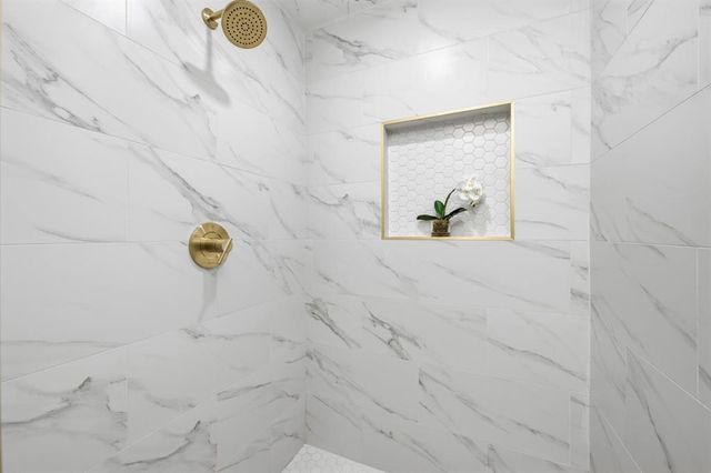 900 Woodbury Drive, Edmond, OK 73034