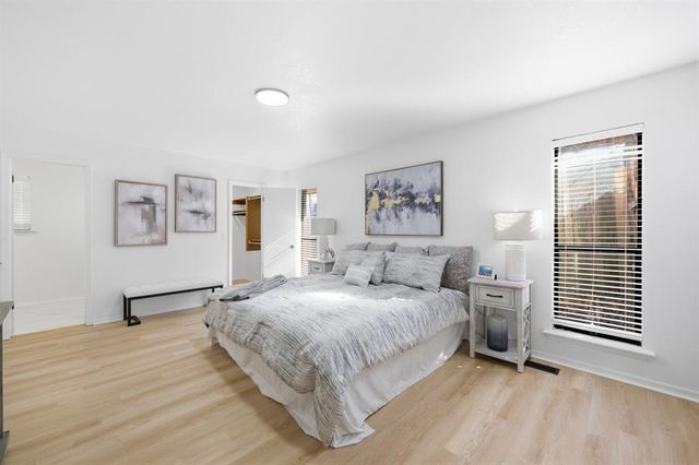 900 Woodbury Drive, Edmond, OK 73034