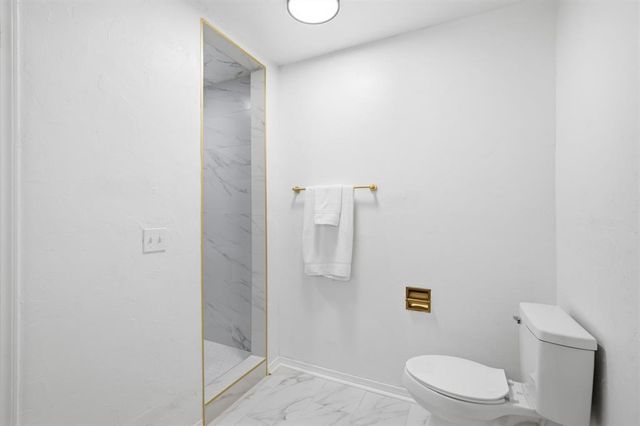 900 Woodbury Drive, Edmond, OK 73034