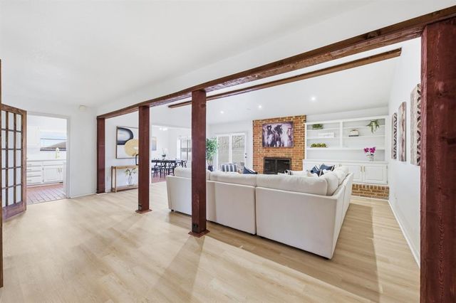 900 Woodbury Drive, Edmond, OK 73034