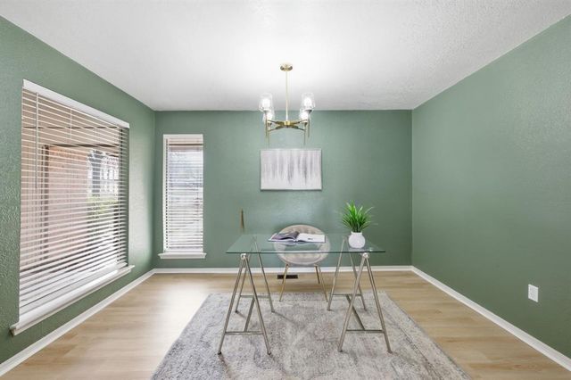 900 Woodbury Drive, Edmond, OK 73034