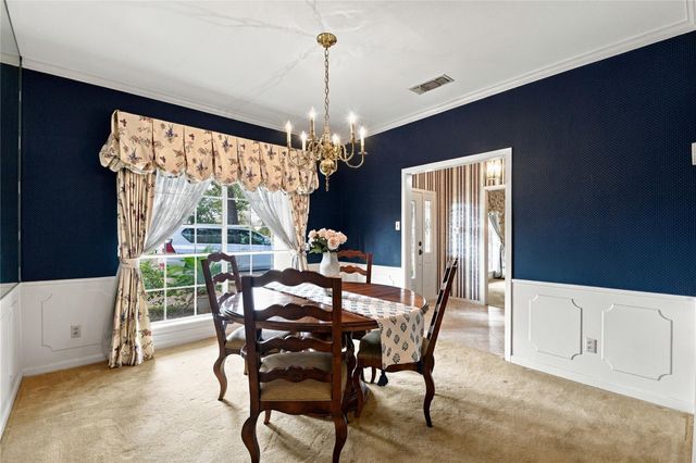 203 Ballantrae Lane, Houston, TX 77015