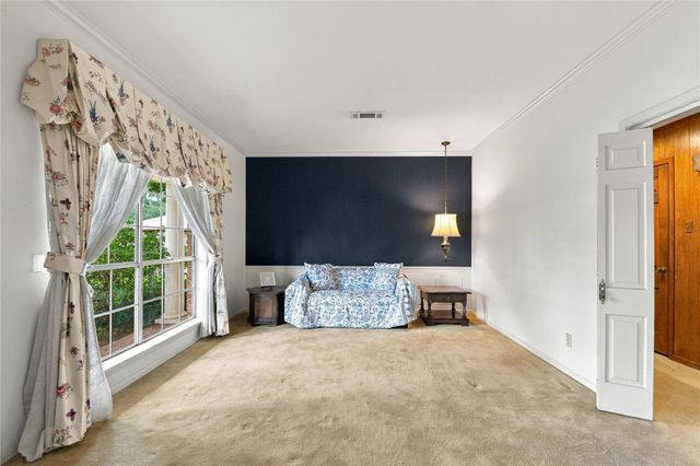 203 Ballantrae Lane, Houston, TX 77015