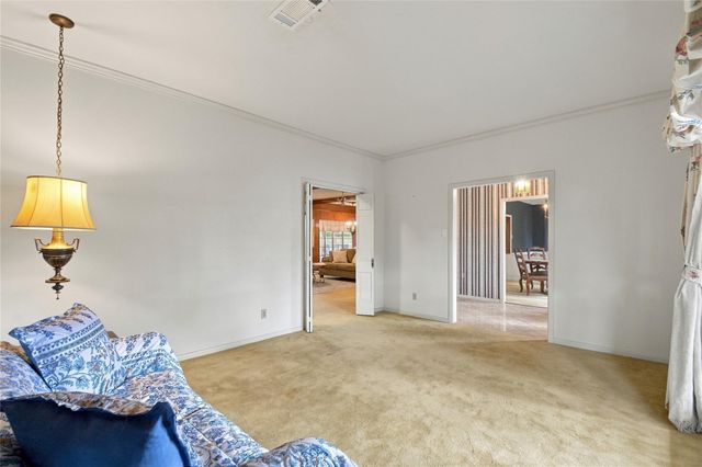 203 Ballantrae Lane, Houston, TX 77015