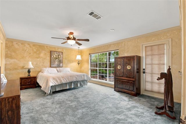 203 Ballantrae Lane, Houston, TX 77015