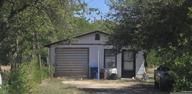 119 W Baetz Blvd, San Antonio, TX 78221