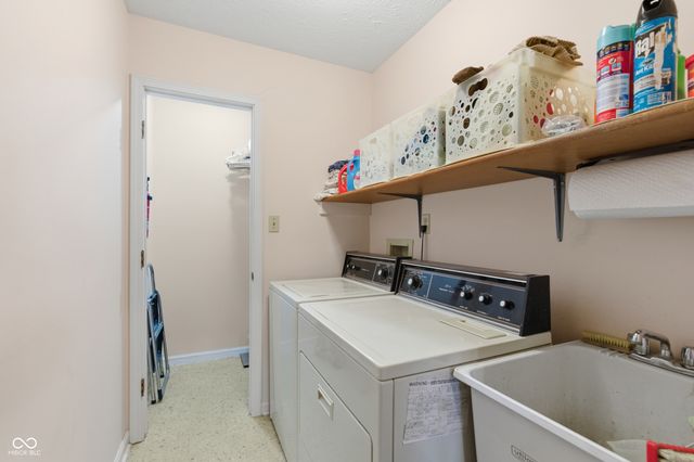 610 Eagle Crest Drive, Brownsburg, IN 46112