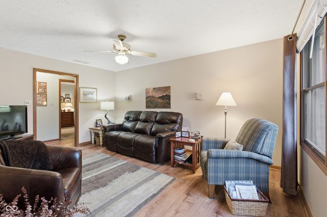 610 Eagle Crest Drive, Brownsburg, IN 46112