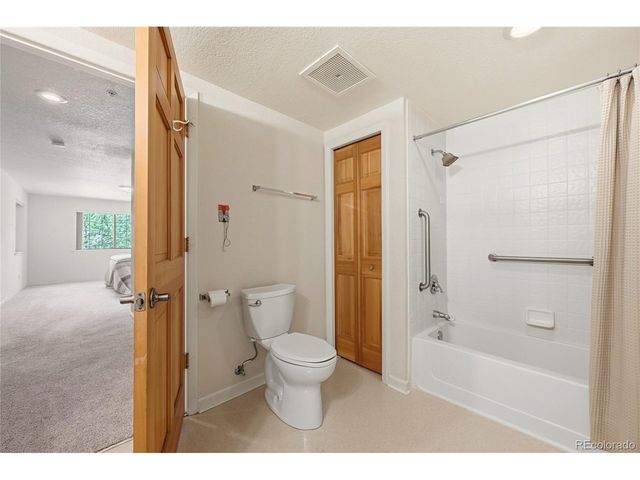 31719 Rocky Village Dr 321, Evergreen, CO 80439