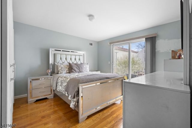 46 Barbara St, Newark City, NJ 07105