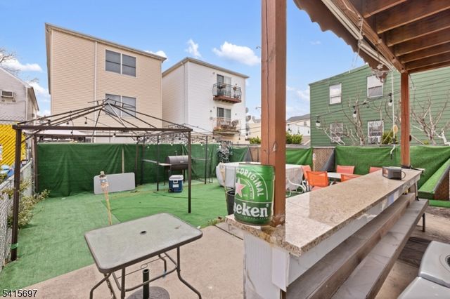 46 Barbara St, Newark City, NJ 07105