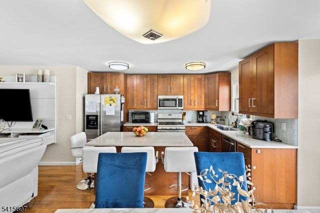 46 Barbara St, Newark City, NJ 07105
