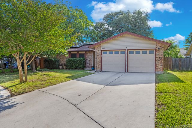 6831 Country Hill, San Antonio, TX 78240