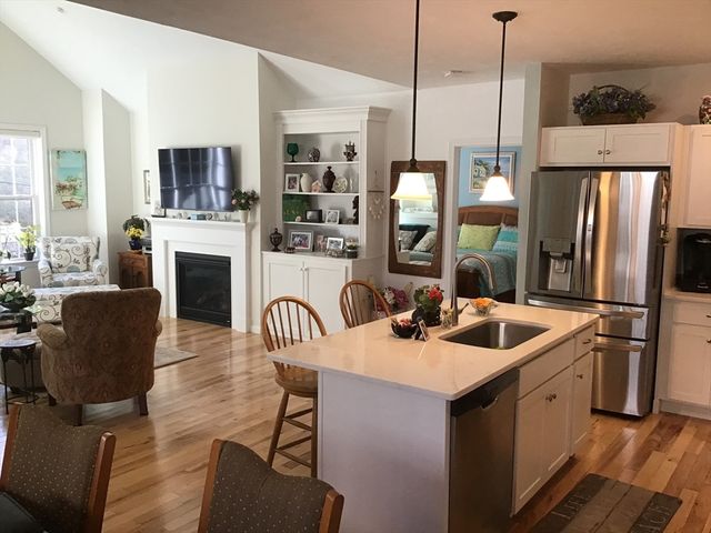 51 Mariners Way 51, Plymouth, MA 02360