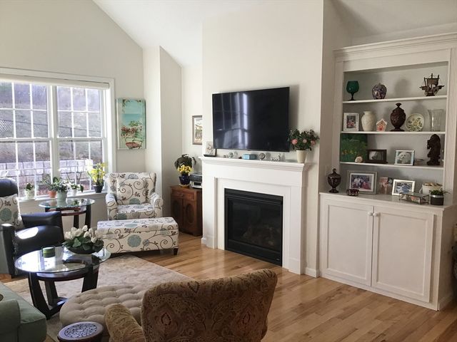 51 Mariners Way 51, Plymouth, MA 02360