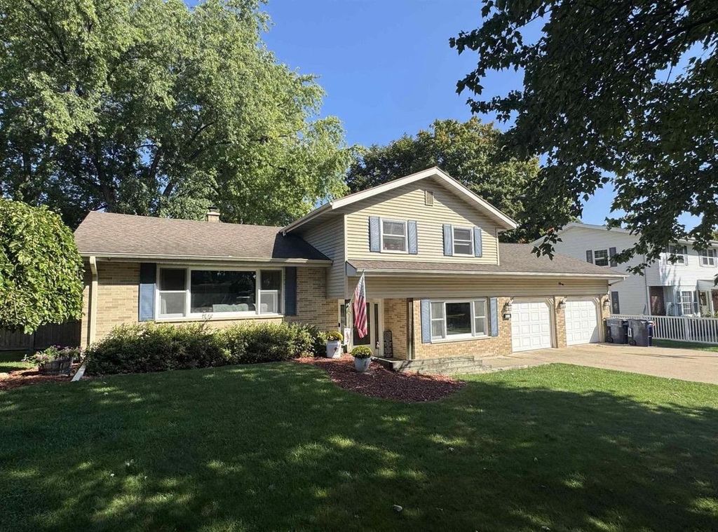 2408 Elizabeth Street, Janesville, WI 53548