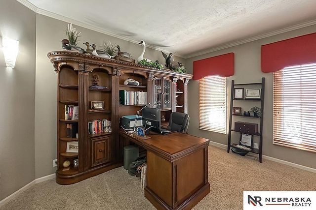 5717 N 160th Avenue, Omaha, NE 68116