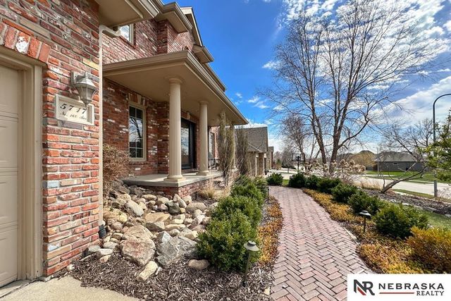 5717 N 160th Avenue, Omaha, NE 68116