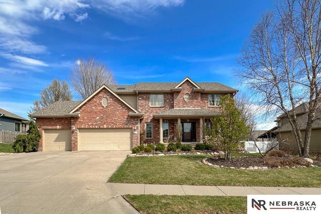5717 N 160th Avenue, Omaha, NE 68116