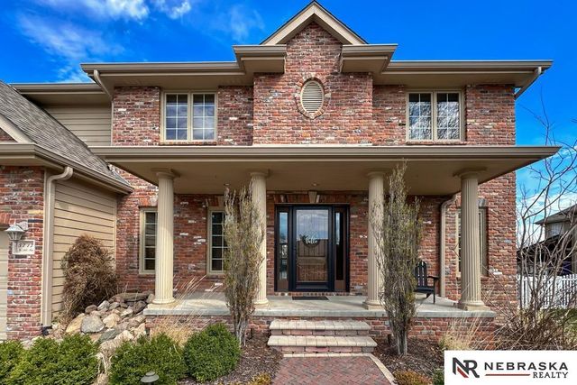 5717 N 160th Avenue, Omaha, NE 68116