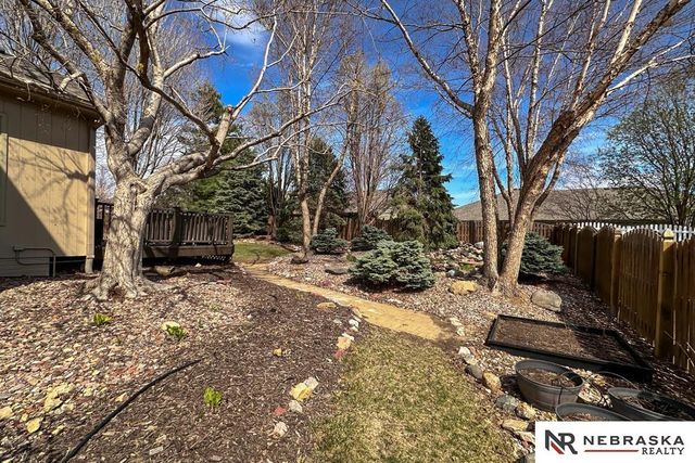 5717 N 160th Avenue, Omaha, NE 68116