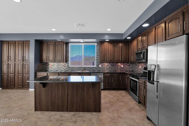 18631 W KOLINA Lane, Waddell, AZ 85355