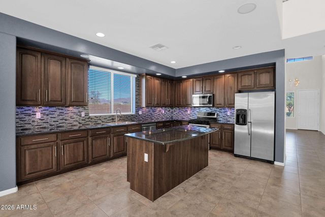 18631 W KOLINA Lane, Waddell, AZ 85355