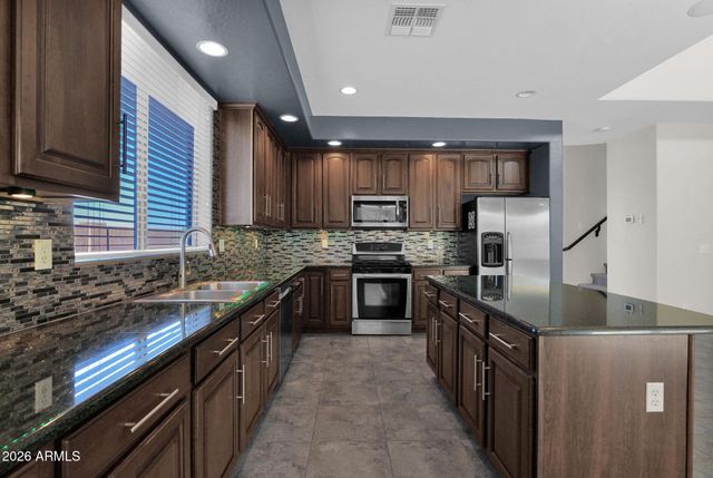 18631 W KOLINA Lane, Waddell, AZ 85355